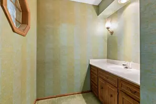 4708 Aspasia Cir, Edina, MN 55435 - Photo 28