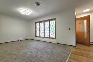 9242 Queen Ave S, Bloomington, MN 55431 - Photo 10