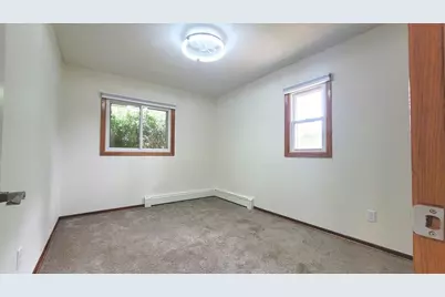 9242 Queen Avenue S, Bloomington, MN 55431 - Photo 16