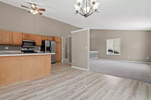 7432 Vinewood Ln N, Maple Grove, MN 55311 - Photo 4