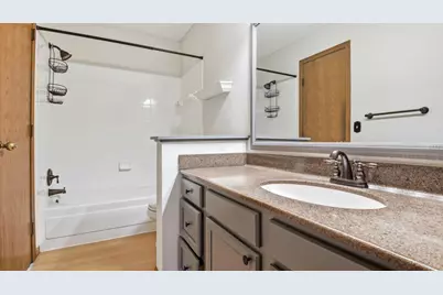 17604 Lorence Way, Eden Prairie, MN 55346 - Photo 16