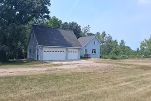 3325 Lakewood Dr, Fergus Falls, MN 56537 - Photo 4