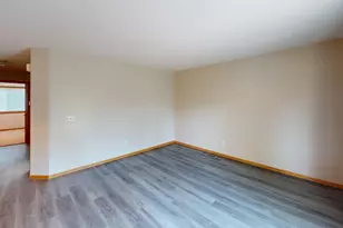 3431 Douglas Dr N, Crystal, MN 55422 - Photo 4