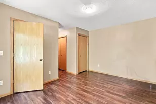 3431 Douglas Dr N, Crystal, MN 55422 - Photo 22