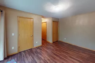 3431 Douglas Dr N, Crystal, MN 55422 - Photo 10