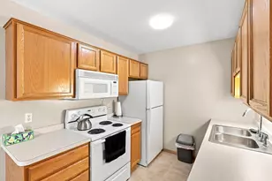 3431 Douglas Dr N, Crystal, MN 55422 - Photo 12