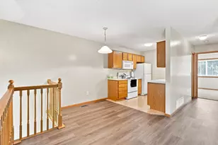 3431 Douglas Dr N, Crystal, MN 55422 - Photo 8