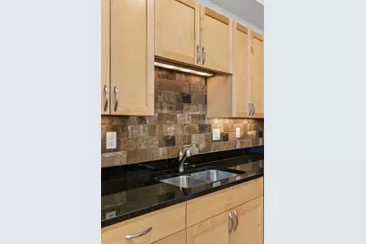 215 10th Avenue S #633, Minneapolis, MN 55415 - Photo 12