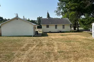 1207 1st St E, Park Rapids, MN 56470 - Photo 2