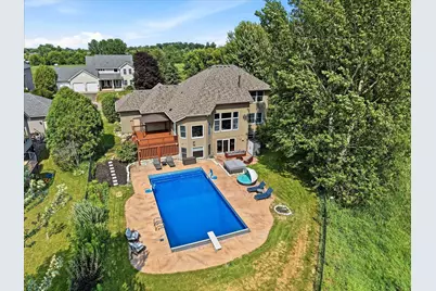 18043 Gladstone Boulevard N, Maple Grove, MN 55311 - Photo 4