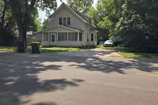 1105 Trott Ave SW, Willmar, MN 56201 - Photo 1