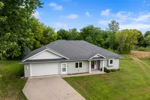 608 Parkview Cir, Delano, MN 55328 - Photo 1