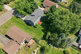 9391 Knighton Rd, Woodbury, MN 55125 - Photo 32