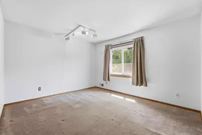 9391 Knighton Road, Woodbury, MN 55125 - Photo 22