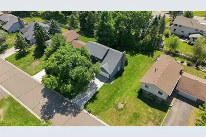 9391 Knighton Road, Woodbury, MN 55125 - Photo 30