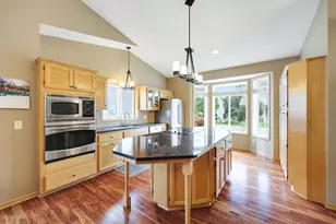 13230 Galena Way, Apple Valley, MN 55124 - Photo 6