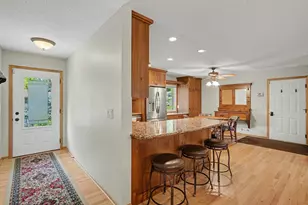 11501 Keating Ave, Burnsville, MN 55337 - Photo 4