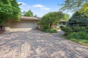 11501 Keating Ave, Burnsville, MN 55337 - Photo 2
