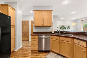 4560 Blaylock Way, Inver Grove Heights, MN 55076 - Photo 8