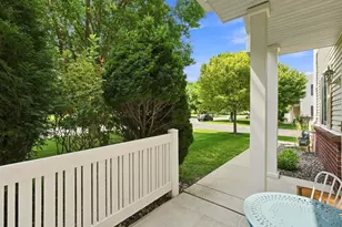 1878 13th St W, Hastings, MN 55033 - Photo 2