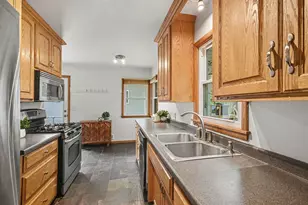 2733 Parkview Blvd, Robbinsdale, MN 55422 - Photo 6