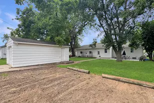 2749 Juniper Ave, Slayton, MN 56172 - Photo 14