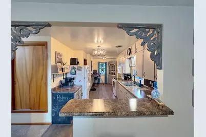 2749 Juniper Avenue, Slayton, MN 56172 - Photo 4