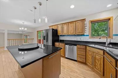 3818 51st Avenue N, Brooklyn Center, MN 55429 - Photo 16