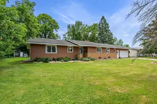 628 E Wisconsin Ave, Barron, WI 54812 - Photo 1