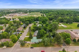 628 E Wisconsin Ave, Barron, WI 54812 - Photo 38