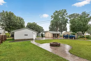 413 3rd Ave E, Shakopee, MN 55379 - Photo 24