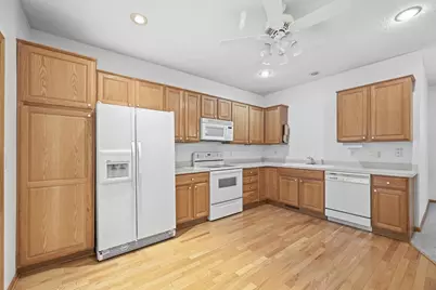 17706 38th Avenue N, Plymouth, MN 55446 - Photo 4