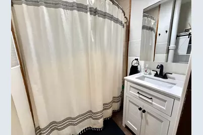 719 N Broadway, Fergus Falls, MN 56537 - Photo 14