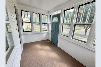 719 N Broadway, Fergus Falls, MN 56537 - Photo 6