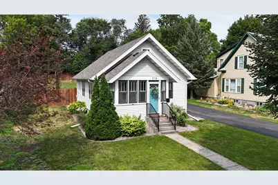 719 N Broadway, Fergus Falls, MN 56537 - Photo 2
