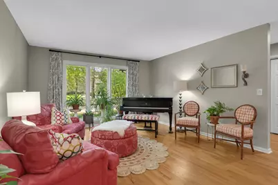 1775 Lexington Avenue S #23, Mendota Heights, MN 55118 - Photo 4