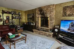 571 Century Ave N, Maplewood, MN 55119 - Photo 16