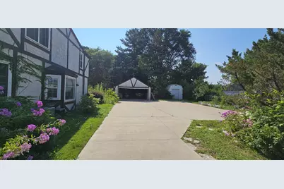 571 Century Avenue N, Maplewood, MN 55119 - Photo 4