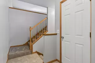 2085 St Johns Ct, Woodbury, MN 55129 - Photo 4