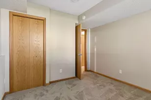 2085 St Johns Ct, Woodbury, MN 55129 - Photo 14