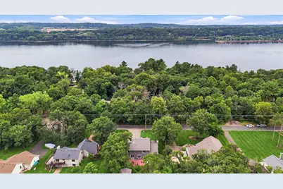 624 Galahad Road N, Hudson, WI 54016 - Photo 44