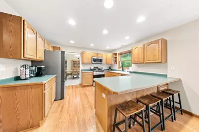 624 Galahad Road N, Hudson, WI 54016 - Photo 10