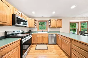 624 Galahad Rd N, Hudson, WI 54016 - Photo 12