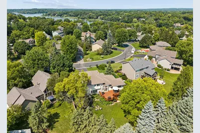 191 South Shore Court, Chanhassen, MN 55317 - Photo 8