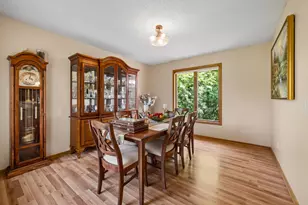 191 S Shore Ct, Chanhassen, MN 55317 - Photo 26