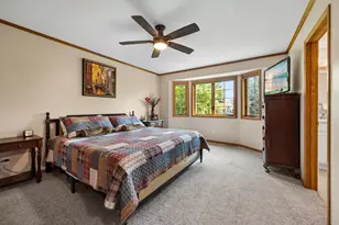 191 S Shore Ct, Chanhassen, MN 55317 - Photo 54