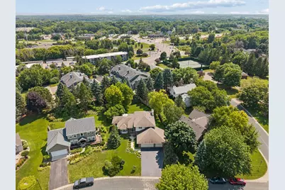 191 South Shore Court, Chanhassen, MN 55317 - Photo 4