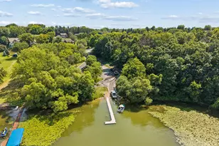 191 S Shore Ct, Chanhassen, MN 55317 - Photo 12