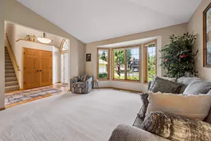 191 S Shore Ct, Chanhassen, MN 55317 - Photo 24