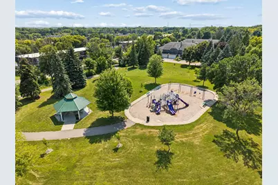 191 South Shore Court, Chanhassen, MN 55317 - Photo 10